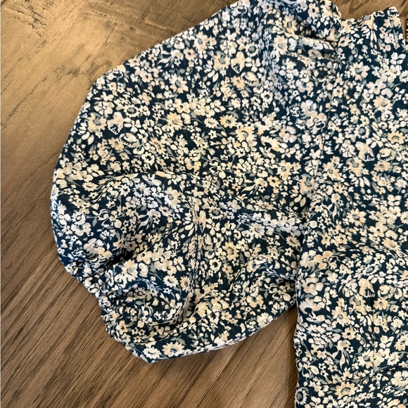 Abercrombie & Fitch Floral Puff Sleeve Blouse - Green and White - Picture 3 of 5